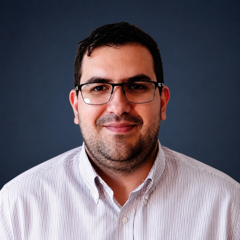 Lucas García Benegas, Contador Público Nacional